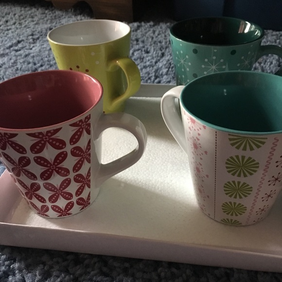 Xmas Mugs Set of 4 Brand New in Gift Box - Picture 4 of 4